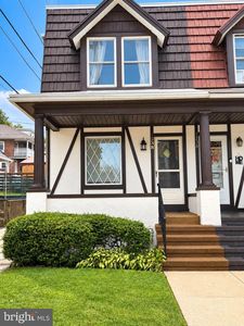 1238 Pike St