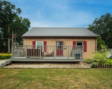 3701 Schroeder DRIVE