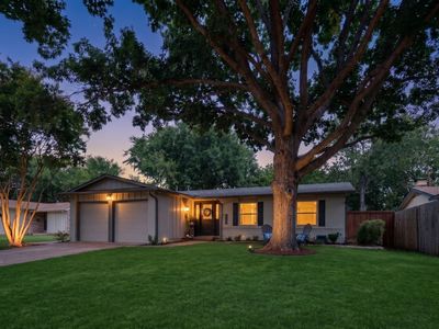 8632 Kingspoint Dr