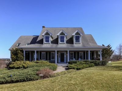 63 Skyfields Dr