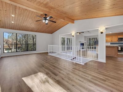 330 N Fairway Loop