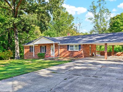 512 Foster Rd