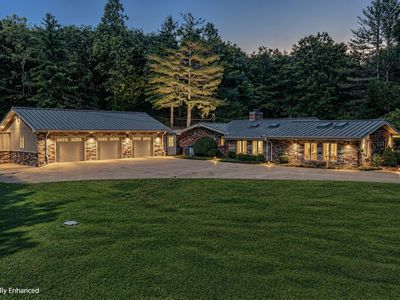 8100 Charlotte Pike