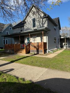 318 S 7th St