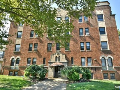 303 Hamilton Pl APT A4