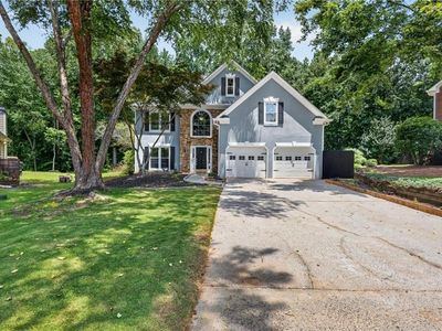 3827 Lance Bluff Ct