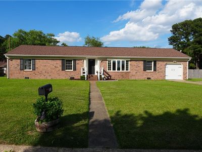 605 Chandler Harper Dr