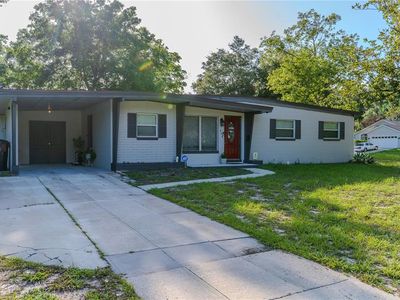 648 N Lake Ave