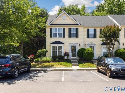 8001 Grassmount Ct