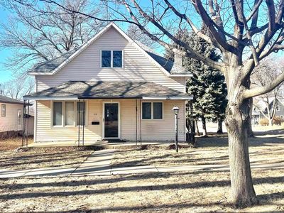 Property at 310 Dakota St, Alcester, SD