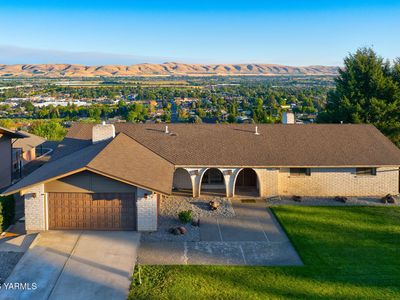 708 Scenic Bluff Dr