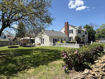 1300 Hillcrest Ct