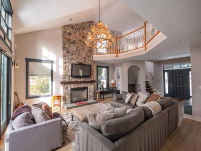 15B Boulder Ridge Drive