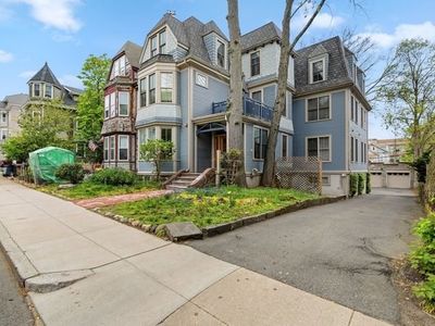 23 Hillside St