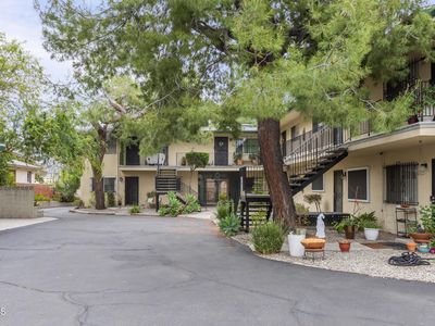 35 El Nido Ave APT 5