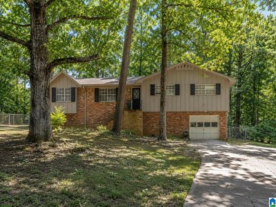 1421 Brewster Cir