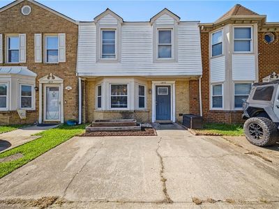 1813 Candlelight Dr