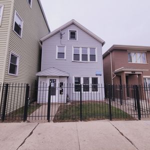 3807 S Albany Ave