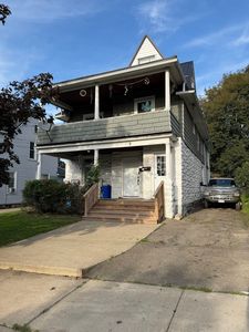 5 Genesee Ave