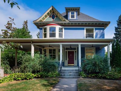 761 Lincoln Ave