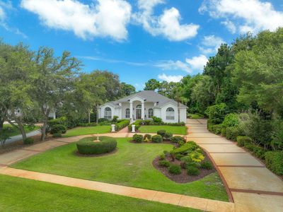 129 Country Club Dr W