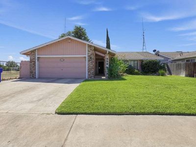 Property at 558 E Grove Ave, Atwater, CA