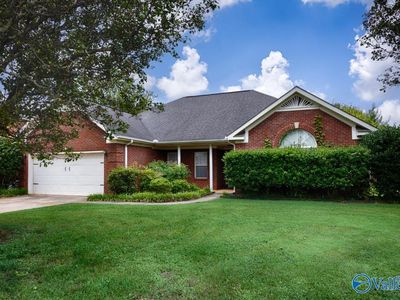 Property at 100 Twelve Oaks Dr, Madison, AL