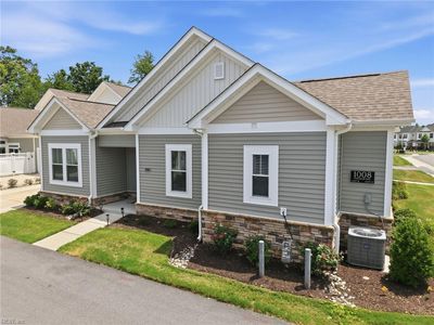 1008 Paragon Way #B