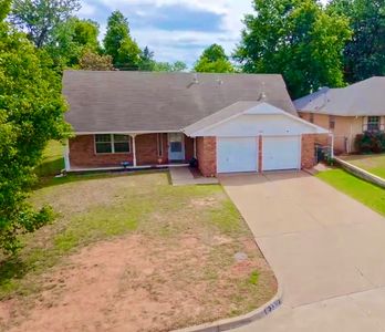 3301 Oak Grove Dr