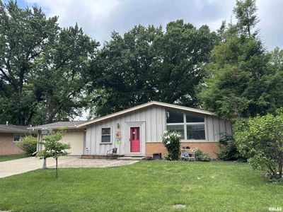 17 Lambert Ln