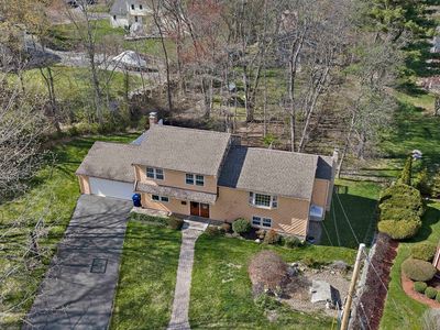 84 Poulos Rd