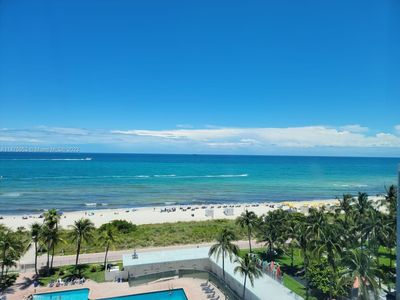 6345 Collins Ave APT 605