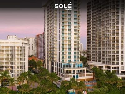 17315 Collins Ave #806