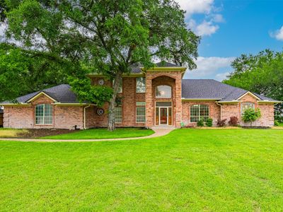 137 Lakeview Dr