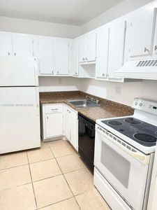 961 NW 45th St APT 1
