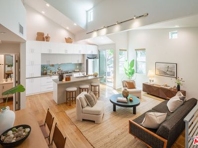 1803 16th St APT B