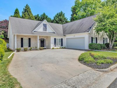 207 Duncraig Dr
