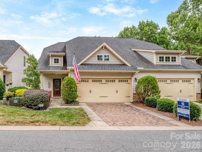 111 Coral Ln
