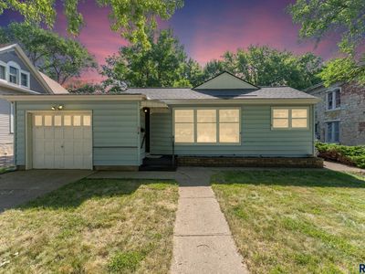 Property at 318 N Broadway St, Canton, SD
