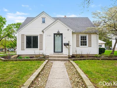 1101 Maybelle St NE