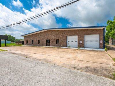 8621 Highway 6
