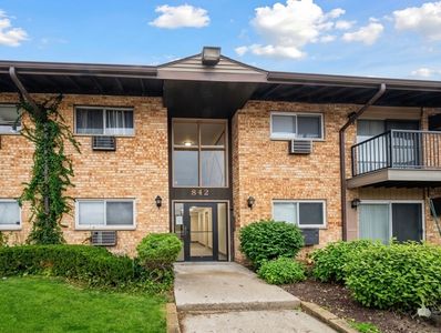 842 E Old Willow Rd #106
