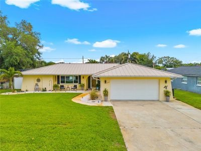 1467 Cambridge Dr