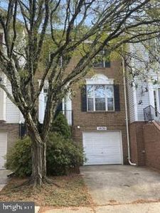 10135 Vanderbilt Cir