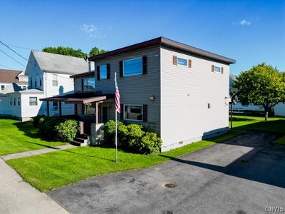 61 W Main St