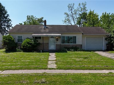 94 Marchmont Dr