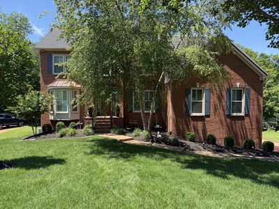 822 Overhills Dr