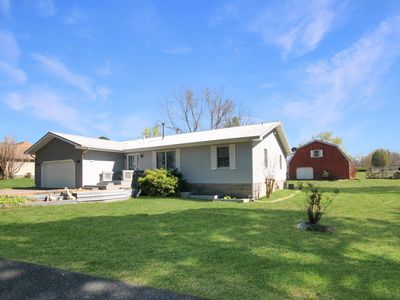 8078 Aurora Hwy