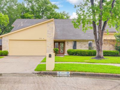 3811 Lamplighter Cir