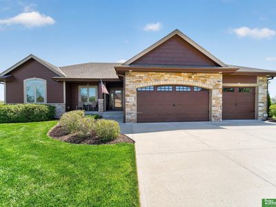 827 Wedgewood Ct